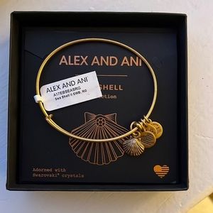LIMITED EDITION NWT ALEX AND ANI GOLD SEASHELL BANGLE BRACELET